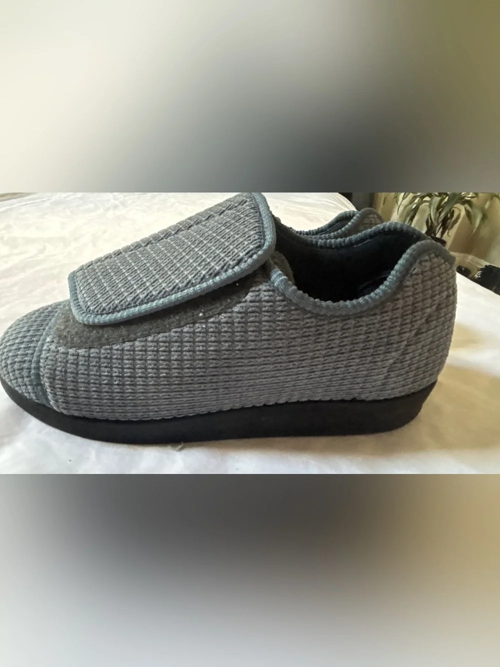 Silverts Men’s 11 XX-Wide Adaptive Slip Resistant Slippers Steel Blue
